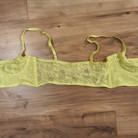 Intimately Free People Lace Bra. Size S/P - Picture 5 of 6